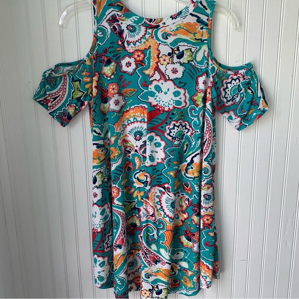 Paisley Grace Cold Shoulder (Size Small) Dress;  Great Colors!  Super Cute! - Picture 4 of 5